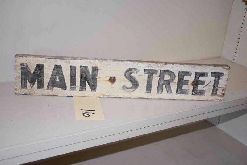lot 16 image: Old Boerne Wood Sign Main Street