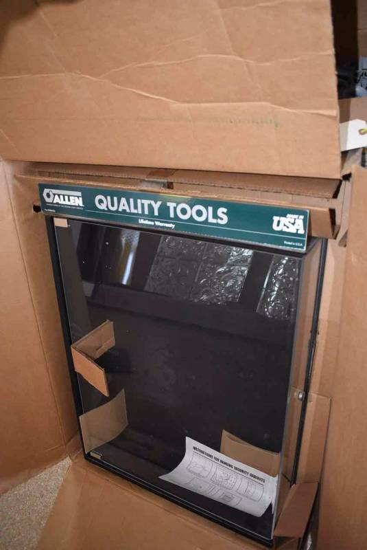 lot 35 image: Modern Display Cabinet, Plexi Allen Quality Tools