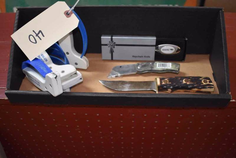 lot 40 image: Fixed Blade Knife, Box Cutter, Sharpeners