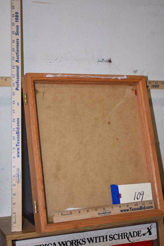 lot 109 image: Small Display Case with key