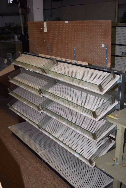 lot 131 image: Gondola Style Shelving