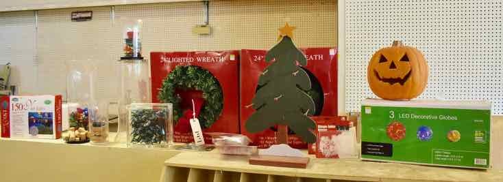 lot 147 image: Christmas Lighted Wreaths, Lighted Globes, Gripper Hooks, Jars, Etc.