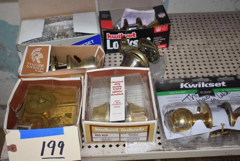 lot 199 image: Asst. Door Knobs