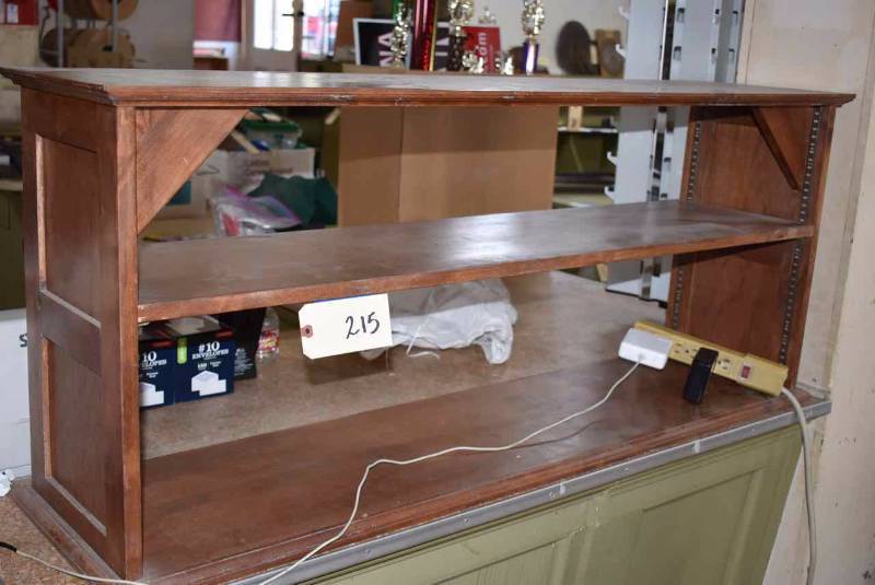 lot 215 image: DeskCounter Riser