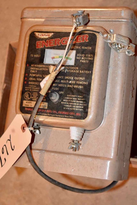 lot 267 image: Parmak Energizer Fence Charger