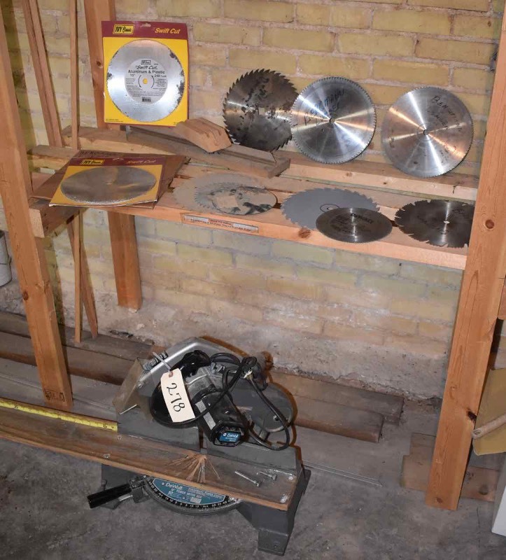 lot 278 image: B&D Dewalt 10 Power Mitre Box & Asst. Blades