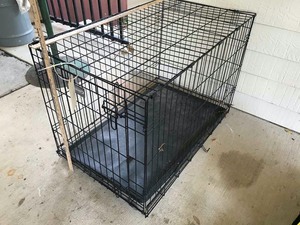 lot 256 image: Wire Pet Crate 