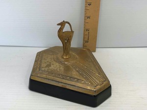 lot 77 image: AntiqueVintage  Weidlich Brothers Art Deco Gazelle Beauty Box, Copyright USA