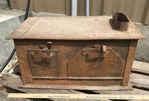 lot 126 image: Old Rusty Smoke Haus Heater