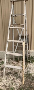 lot 130 image: Old Wood Ladder
