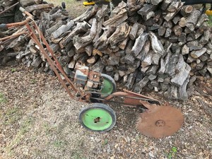 lot 135 image: Vintage Fuel Powered CutterEdger