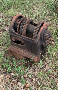 lot 140 image: Old Combine Gear Part (heavy)