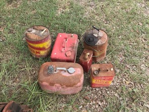 lot 141 image: Assorted Gas Cans