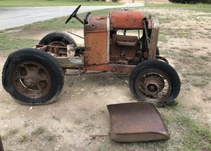 lot 147 image: Antique Homemade Doodlebug Stump PullerTractor approx. 1930 year Chevrolet