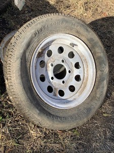 lot 23 image: (1) Wheel  Trailer P15580R13