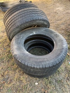 lot 18 image: (4) Used Tires Michelin LTX-AS LT26570R17