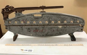 lot 126 image: Shingle & Hardy Board Cutter, Model T-35