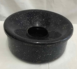 lot 332 image: Old Enamelware Cuspidor