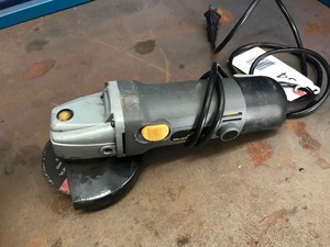 lot 84 image: McCullough 4-12 inch Angle Grinder
