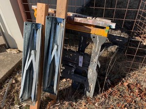 lot 7 image: Folding Saw Horses (2 sets)