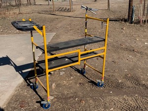 lot 8 image: Metal-Tech Small Folding Scaffolding