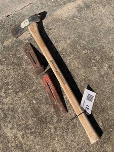 lot 21 image: Splitting Axe, (2) Wedges