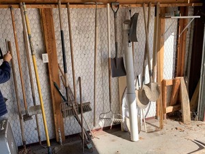lot 25 image: Asst. Yard Tools  Shovels, Rakes, Edger, Broom, Etc.