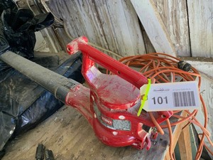 lot 101 image: Toro blower & an extension cord